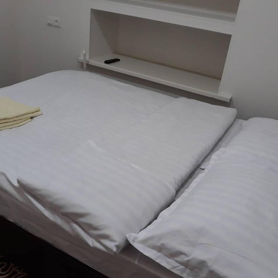 Azimut Hotell Jalal-Abad Eksteriør bilde